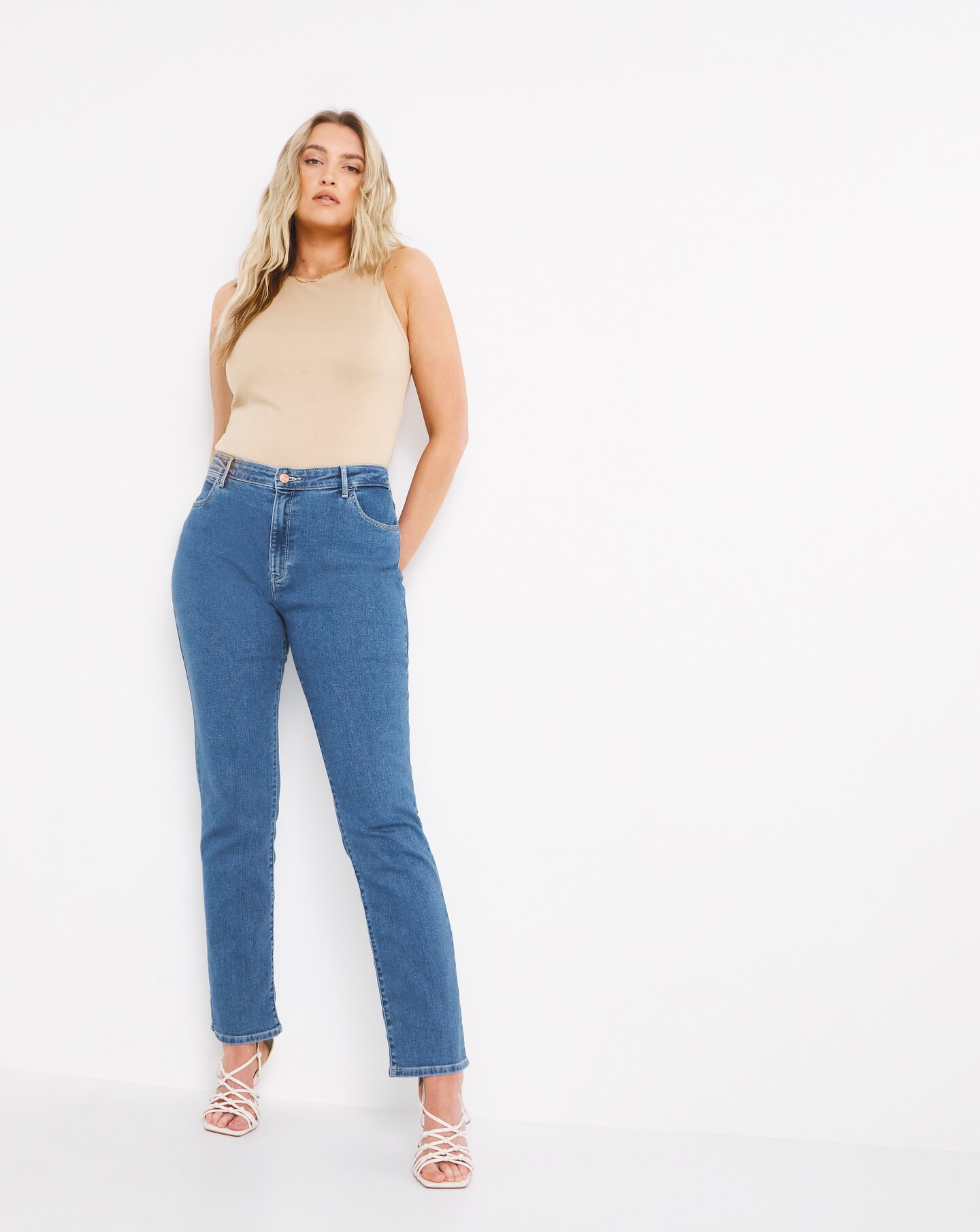 Wrangler Hi Rise Straight Leg Jeans Oxendales
