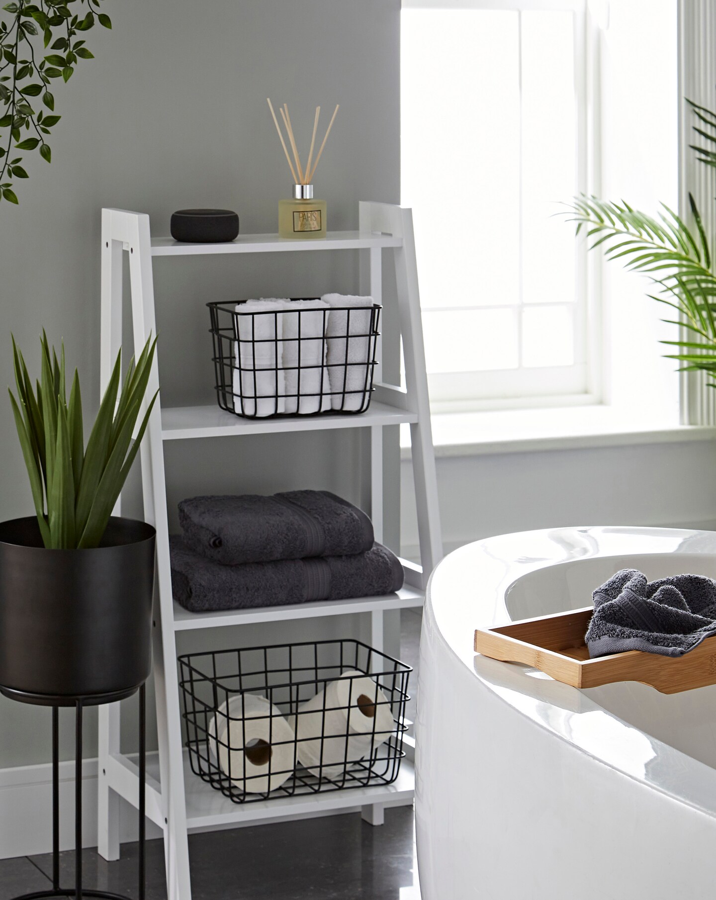 New England Ladder Shelf Oxendales